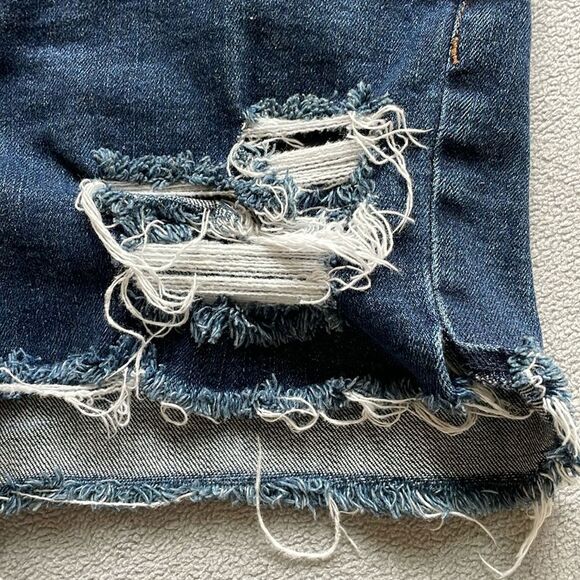 Ralph Lauren LRL Ripped Jean Shorts 5 pocket Dark Wash Destroyed Womens Size 6 - Picture 6 of 11